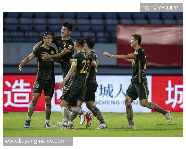 杭州足球队与成都足球队赛后分析实力对比与未来展望